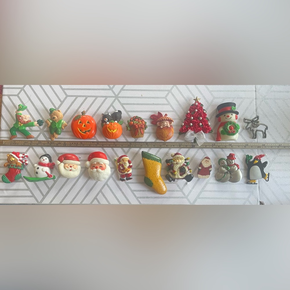 Vintage hallmark pin lot